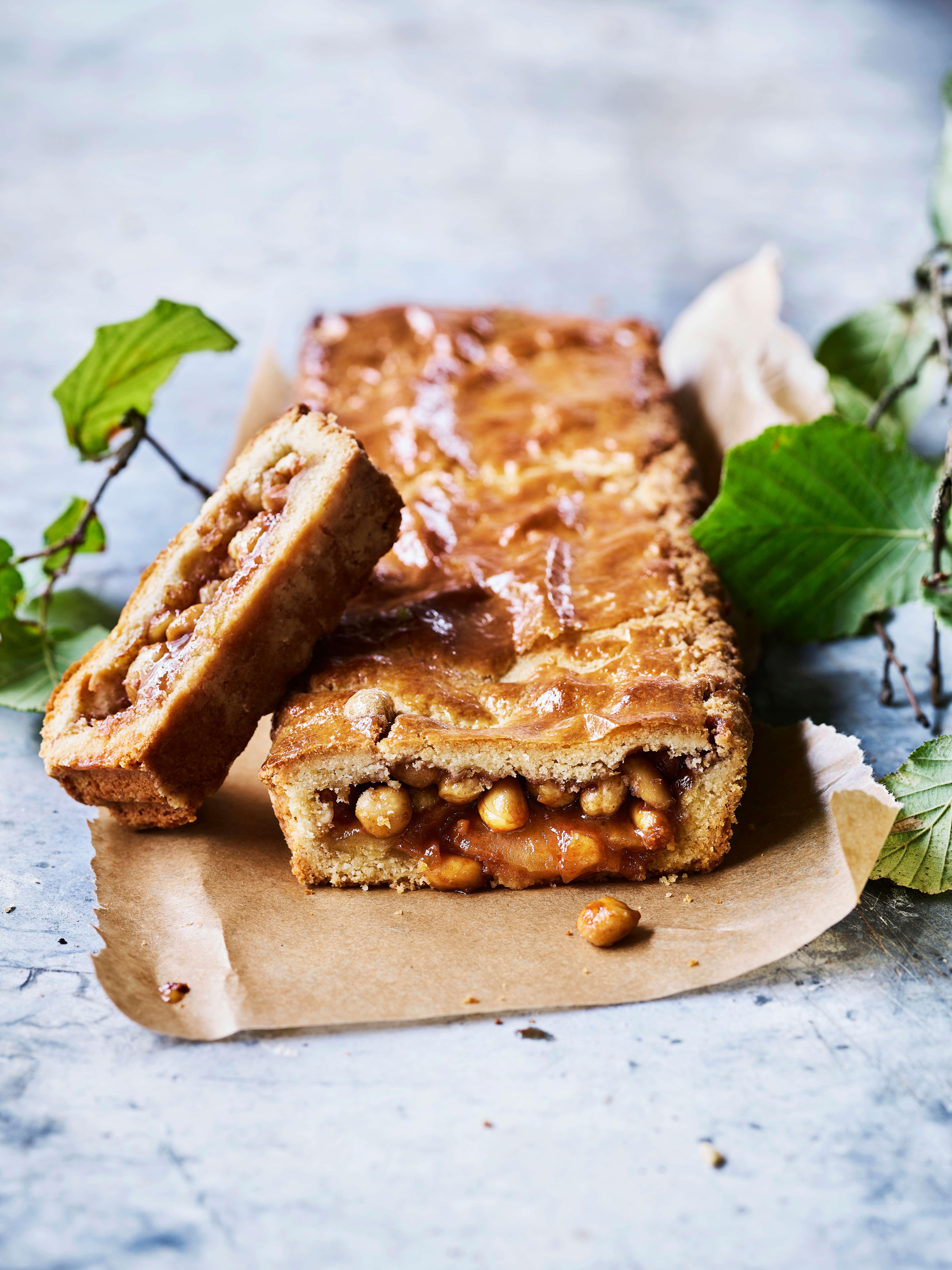 Noten-appeltaart met honingkaramel